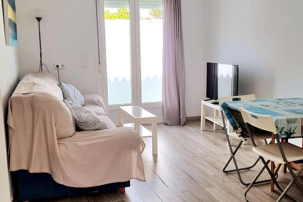 Apartamento Privado Con Jardin, Piscina Elevada Y Bbq Chiclana de la Frontera Dış mekan fotoğraf