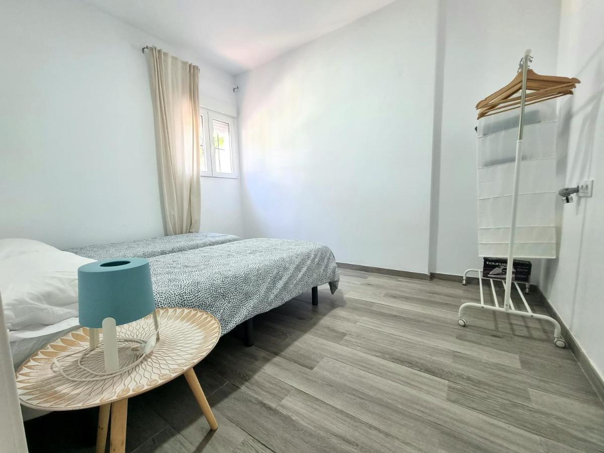Apartamento Privado Con Jardin, Piscina Elevada Y Bbq Chiclana de la Frontera Dış mekan fotoğraf